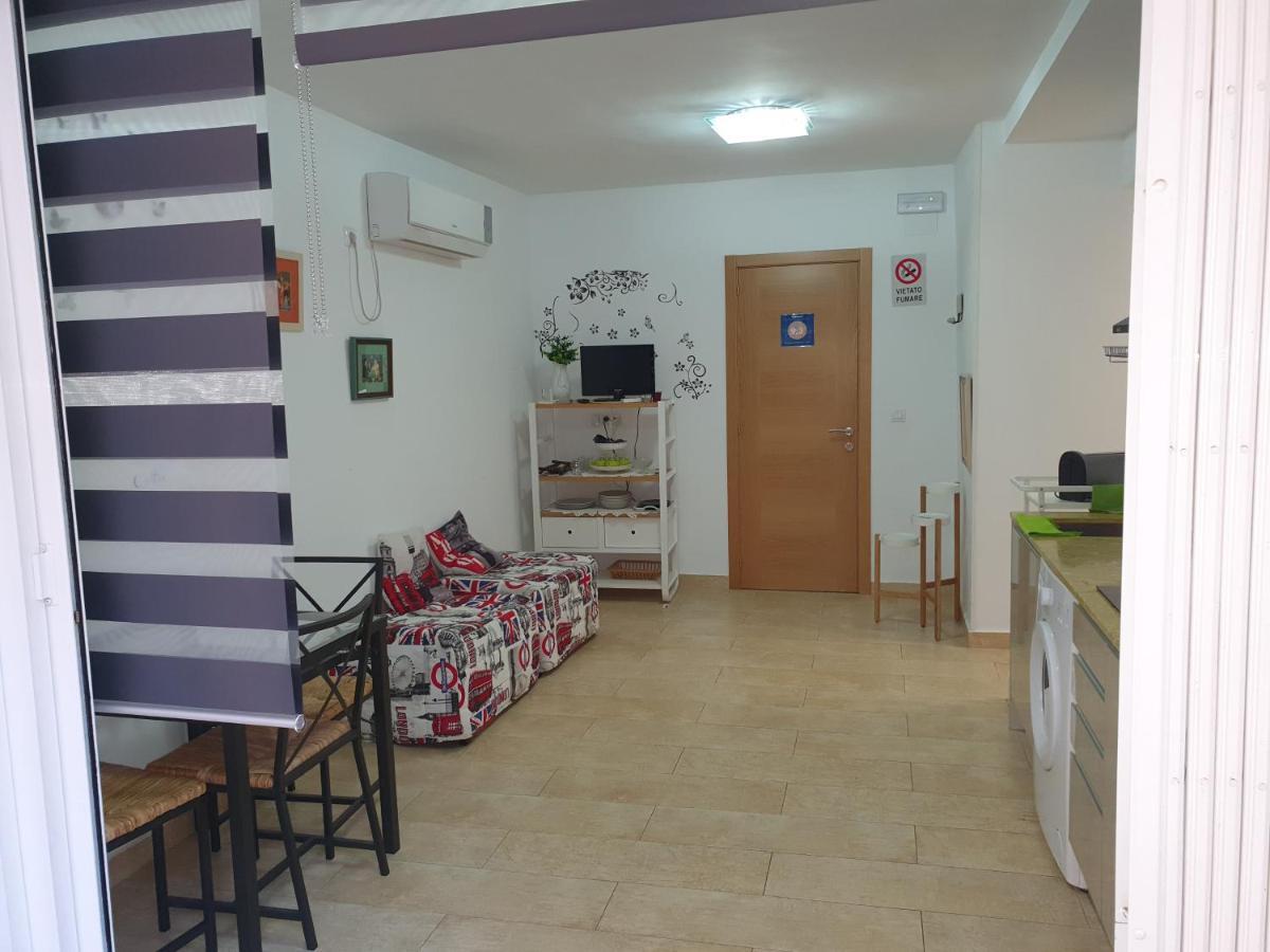 Apartamentos Naranja Y Limon Валенсия Екстериор снимка